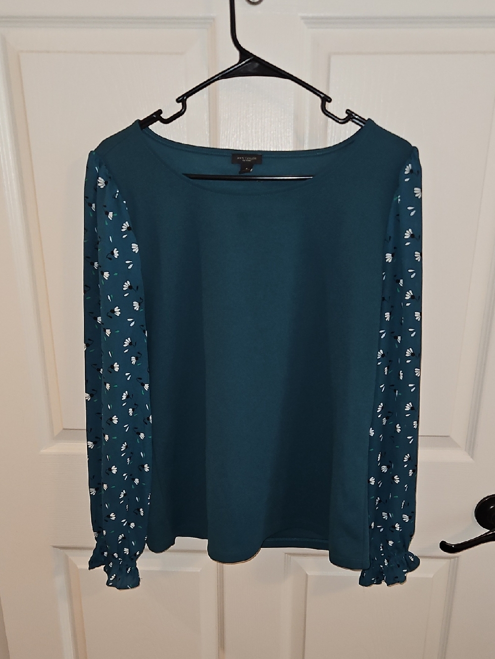 Ann Taylor Factory Women's Teal Top with Floral Sleeves